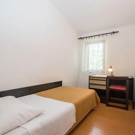 Dane Apartmán Trogir